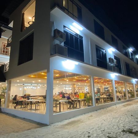 Dolphin Bay Island Resort Kota Belud ภายนอก รูปภาพ