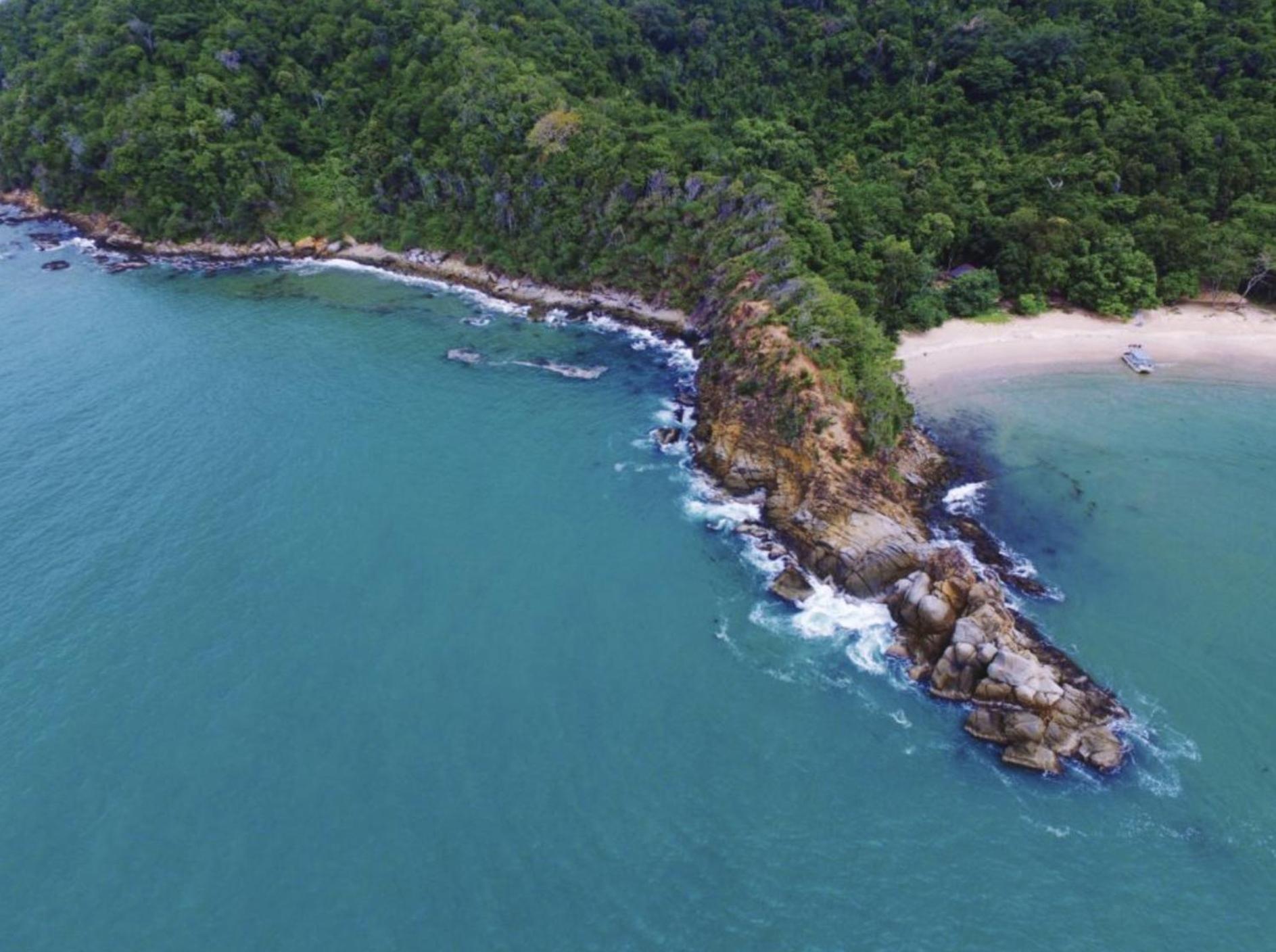 Dolphin Bay Island Resort Kota Belud ภายนอก รูปภาพ