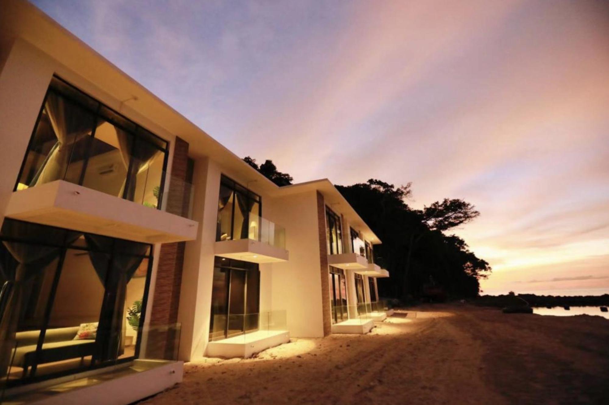 Dolphin Bay Island Resort Kota Belud ภายนอก รูปภาพ