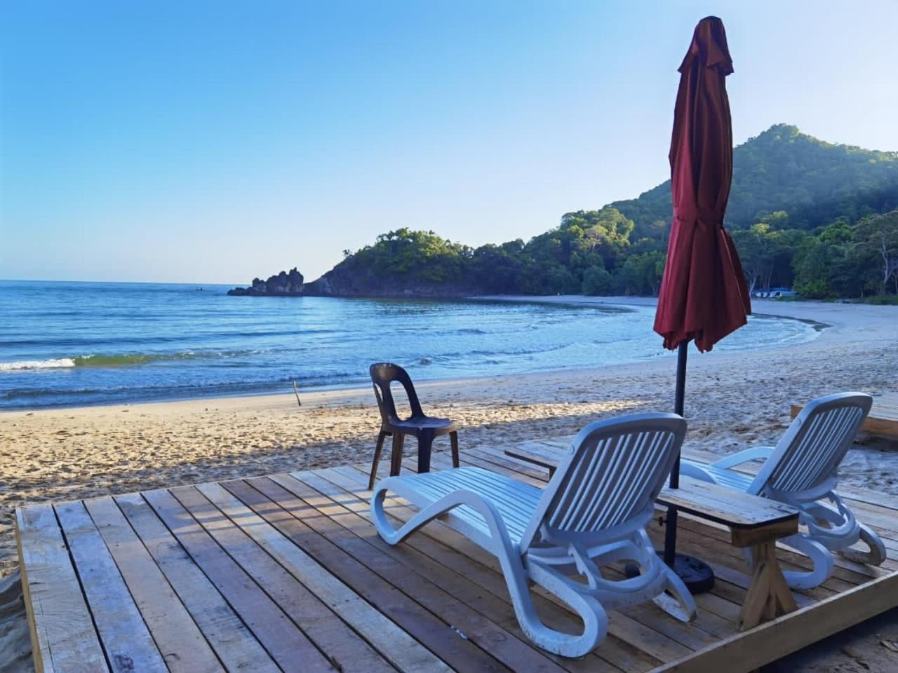 Dolphin Bay Island Resort Kota Belud ภายนอก รูปภาพ